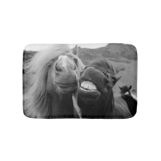 Gettyのイメージ|の微笑の馬 バスマット (正面)