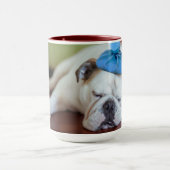 Gettyのイメージ|の病気の若い子犬 マグカップ (中央)
