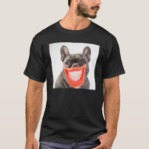 Gettyのイメージ Aの微笑犬 Tシャツ