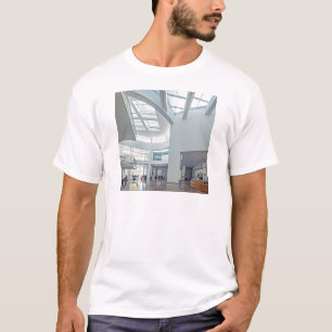 Getty中心の表玄関のインテリア Tシャツ