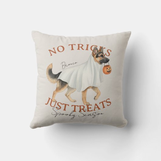 Ghost Costume Dog German Shepherd Spooky Season クッション (裏面)