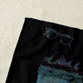 Ghost Girl in Blue – Haunting Surreal Art ビーチタオル (インサイチュ)