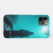 Ghostly Figure in Haunted Woods Design Case-Mate iPhoneケース (裏面(横))