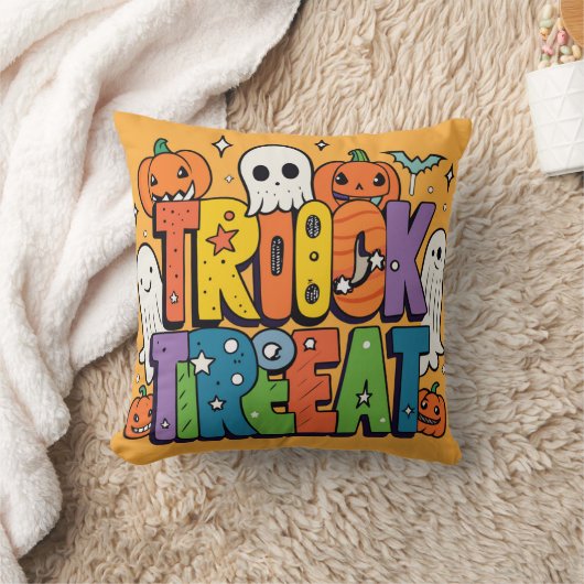 Ghostly Fun Halloween Vibes Vector Art クッション (ブランケット)