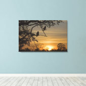 Giant Eagle Owls (Bubo lacteus)がシルエットで キャンバスプリント (インサイチュ (ウッドフロア))