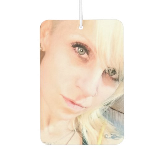 Gidget Evans Air Freshener、新車 カーエアーフレッシュナー (正面)