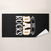 Gifts Dad | My Dad Rocks バスタオル (バスタオル)