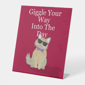 "Giggle" Katzenmotiv mit Spruch - rot  台座サイン