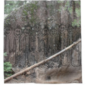 Gigglersの歩く岩石彫刻の夜 シャワーカーテン (正面)