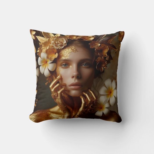 Gilded Pre-Raphaelite Woman 3 クッション (正面)