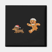 Gingerbread Cookie Chasing Dachshund Christmas Dog マグネット (正面)