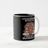 Gingerbread Houseプロジェクトマネージャー – ベイカー ツートーンマグカップ (正面右)