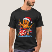 Gingerbread Man Playing Drums  Tシャツ (正面)