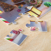 Gingerbread Wonderland Village Candy Cane House ジグソーパズル (側面)
