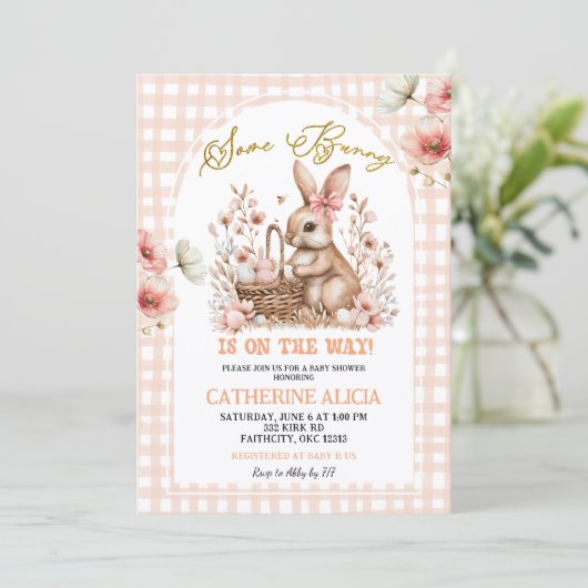 Gingham Boho Floral Easter Bunny Baby Shower 招待状 (スタンド正面)