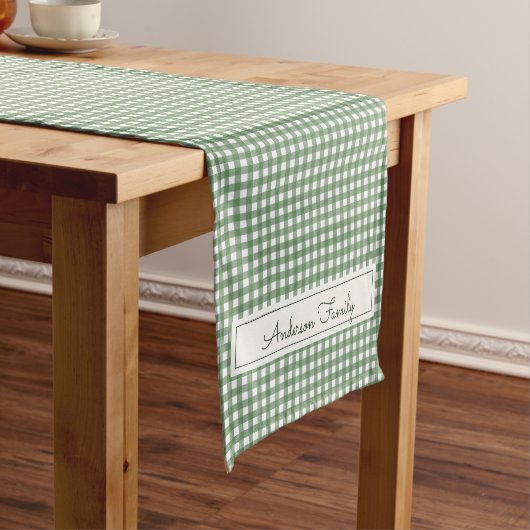 Gingham Pattern in Green with double Family Name ショートテーブルランナー (インサイチュ)
