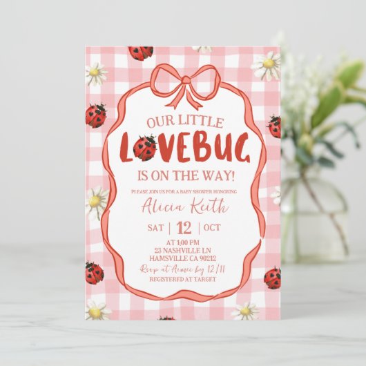 Gingham Red Lovebug Baby Shower 招待状 (スタンド正面)