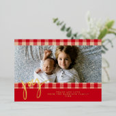 Gingham Rustic Farmhouse Red Beige Christmas Photo 箔シーズンカード (立ち正面)