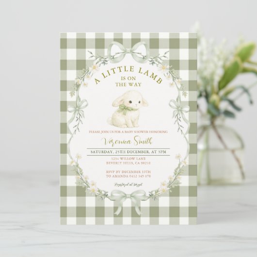 Gingham Sage Green Little Lamb Baby Shower 招待状 (スタンド正面)