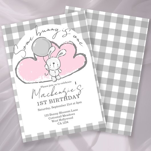 Gingham Some Bunny Is One Birthday Personalized 招待状