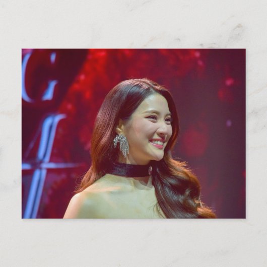 Ginny Natnicha シーズンポストカード (正面)