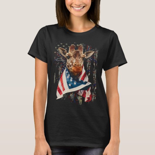 Giraffe American Flag 4th July Independence Americ Tシャツ (正面)