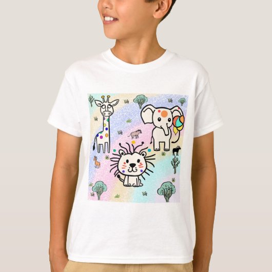 Giraffe and Lion and Elephant and Grass Tシャツ (正面)