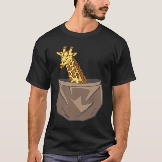 Giraffe In A Pocket Tall Animal Safari Tシャツ (正面)