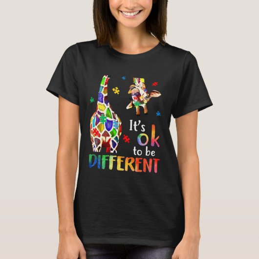 Giraffe Itu2019s Ok To Be Different Autism Awarene Tシャツ (正面)
