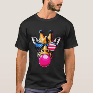 Giraffe with USA Glasses and Bublegum 4th of 7月 Tシャツ