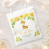 Giraffe Yellow Floral Baby Shower Thank You フェイバーバッグ (クリップ留めされた状態)