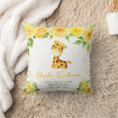Giraffe Yellow Floral Birth Statistics クッション (ブランケット)