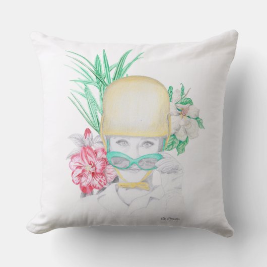 Girl and flowers クッション (正面)