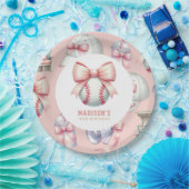 Girl Birthday Personalized Pink Baseball Bow ペーパープレート (パーティー)