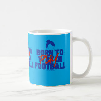 Girl Born to Play Football コーヒーマグカップ