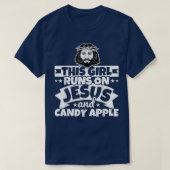 Girl runs on Jesus and candy apple  Tシャツ (デザイン正面)
