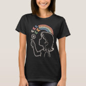 Girl Silhouette Rainbow Butterfly Illustration Tシャツ (正面)
