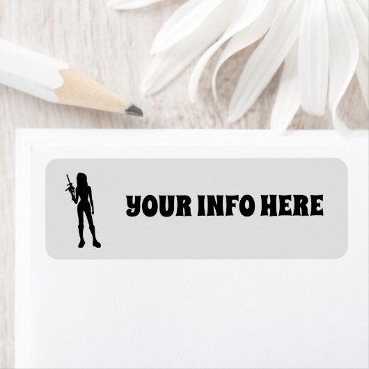 GIRL WITH GUN RETURN ADDRESS LABELS ラベル (インサイチュ)