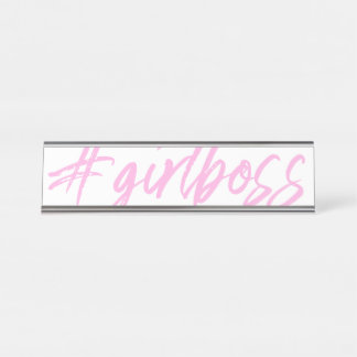 #Girlboss デスクネームプレート – 可愛いピンクのオフィスサイン