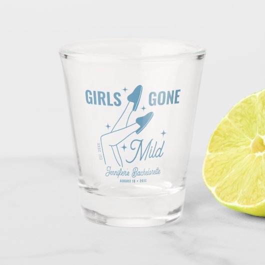 Girls Gone Mild Blue Hand Drawn Bachelorette ショットグラス (正面)