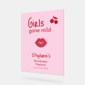 Girls Gone Mild Pink and Cherry Red Bachelorette   アクリルサイン (傾斜)