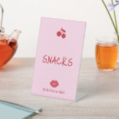 Girls Gone Mild Pink and Cherry Red Bachelorette 台座サイン (インサイチュ)