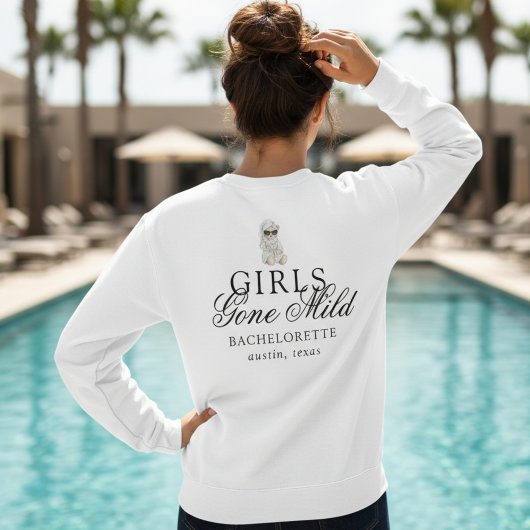 Girls Gone Mild Spa Bear Bachelorette スウェットシャツ