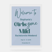 Girls Gone Mild Unique Bachelorette Beach Weekend アクリルサイン (正面)