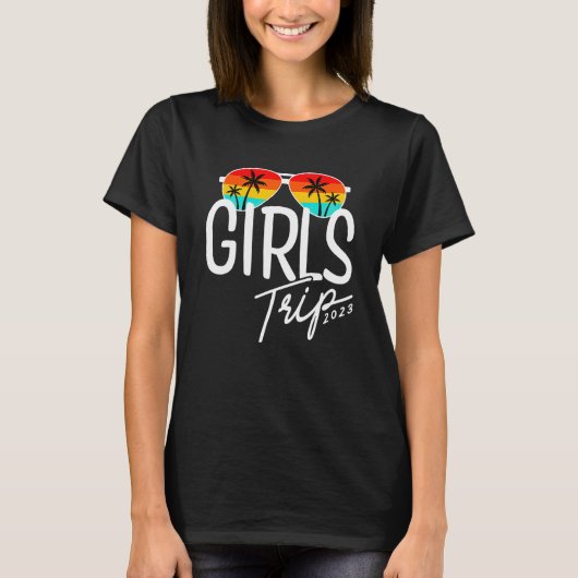 Girls Trip 2023 Apparently Are Trouble When We Are Tシャツ (正面)