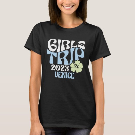 Girls Trip 2023 Venice Beach Destination Retro Gro Tシャツ (正面)