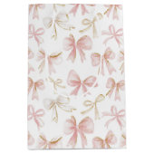 Girly Blush Pink Bows Baby Shower ミディアムペーパーバッグ (正面)