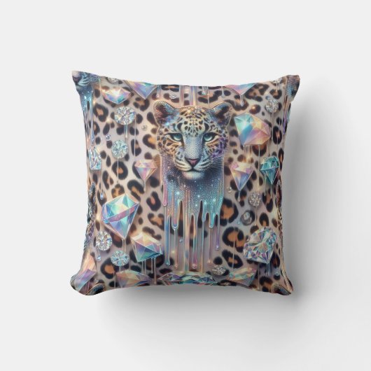 Girly Posh Leopard Print Opal クッション (正面)