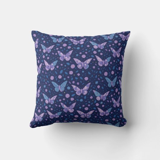 Girly Purple Butterfly Pattern With Bold Monogram クッション (裏面)