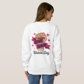 Give To Gain Tシャツ 国際女性デー 2026 (裏面フル)